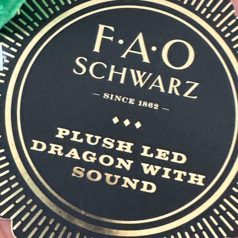 FAO Schwarz Dragon LED Light Up & Sound Plush Toy NEW requires batteries - Picture 2 of 11